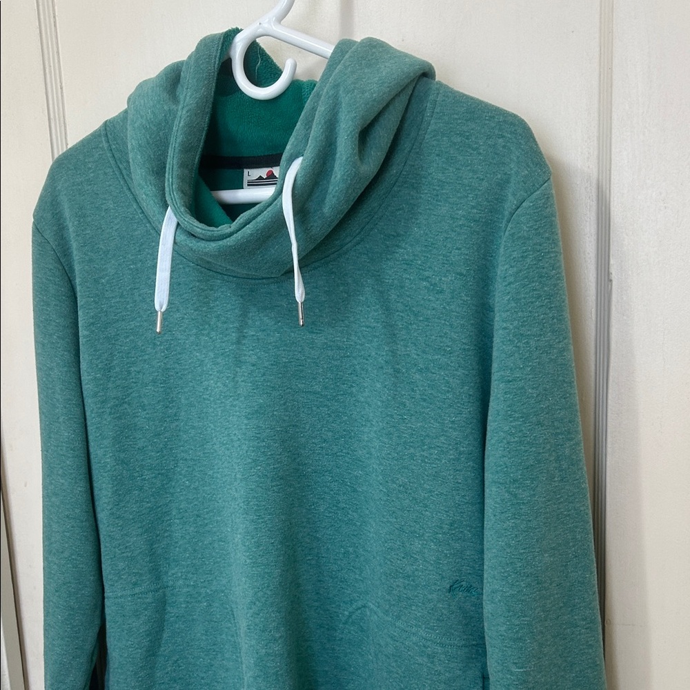 Kavu hard to find pullover hoodie